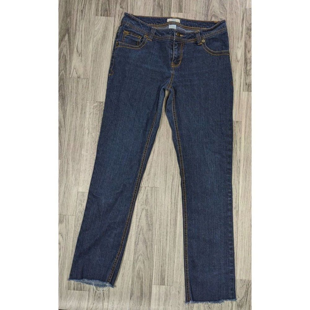 (3/$35)‎ So Wear It Declare It Size 7 Fringe Hem Embroidered Pockets Blue Jeans